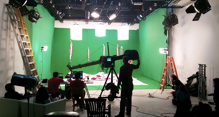 Banner Babylon Rental Studio